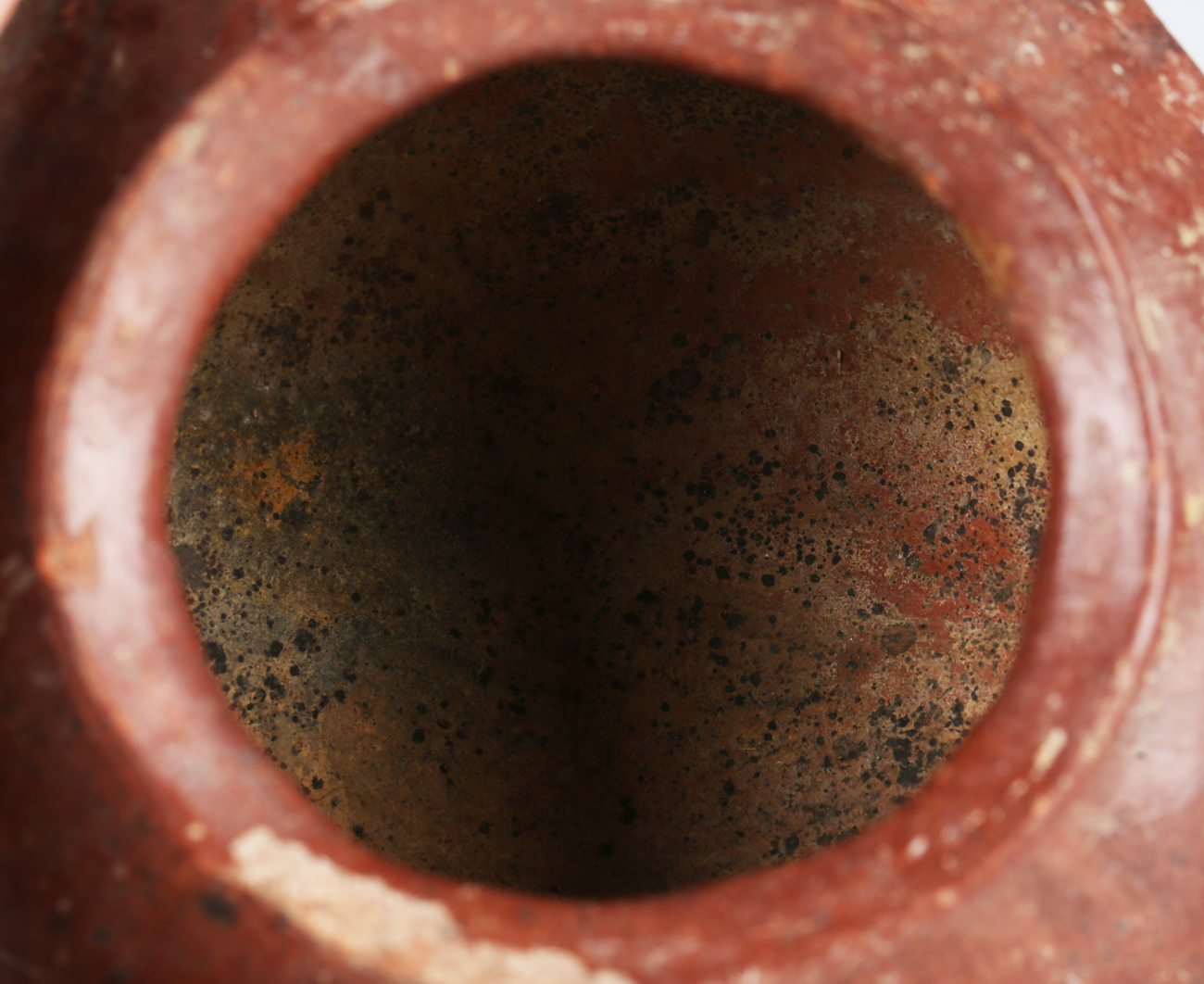 Two pieces of pre-Columbian pottery, comprising a footed bowl with vertical striped banded - Image 3 of 14