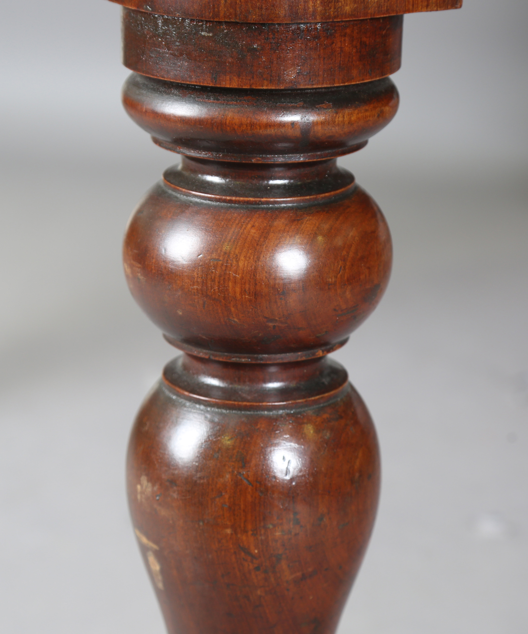 A Victorian mahogany dining table, the moulded top on turned baluster legs and castors, height 72cm, - Image 3 of 6