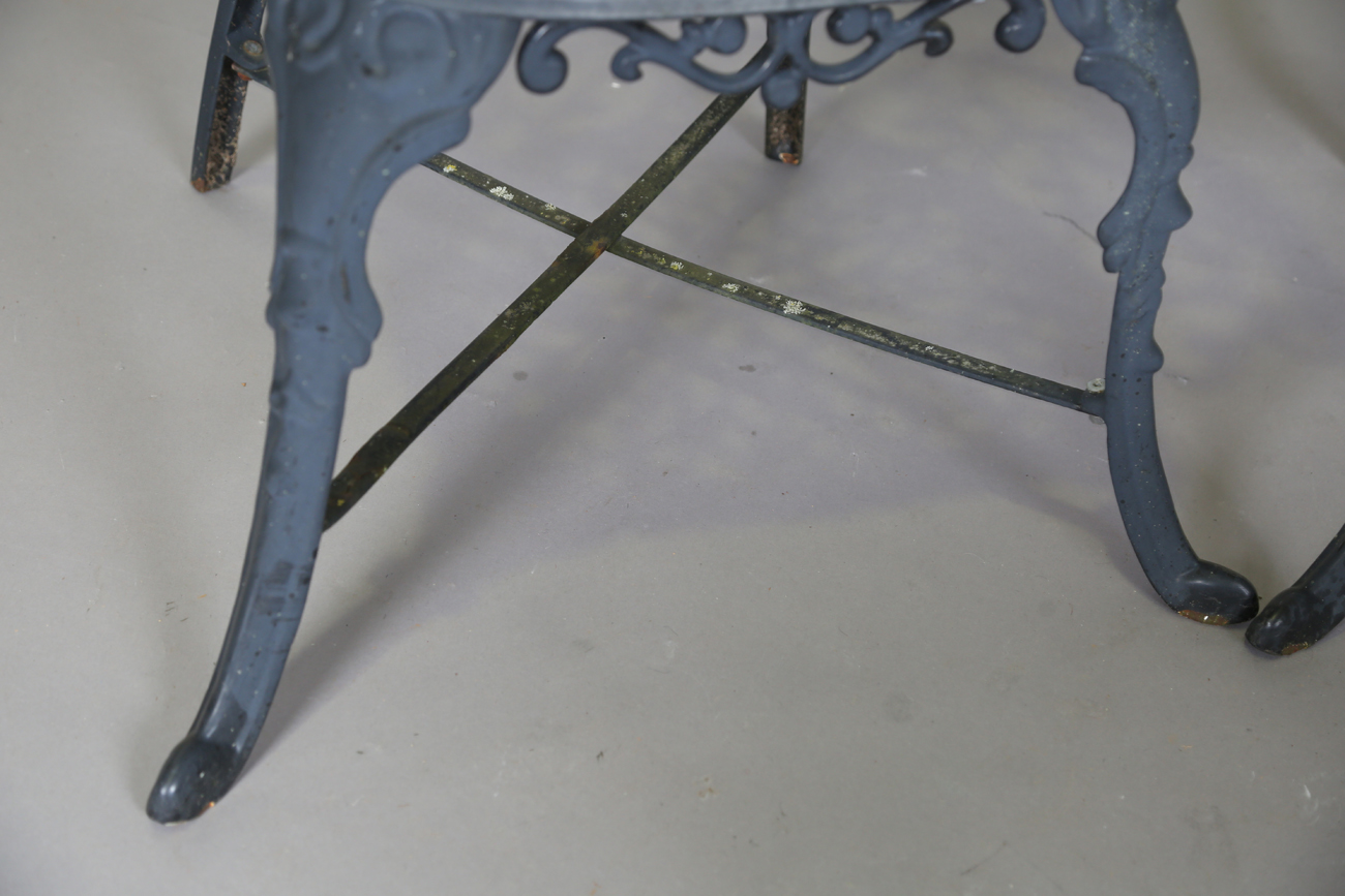 A 20th century cast metal circular garden table, height 66cm, diameter 87cm, and four matching - Image 3 of 13