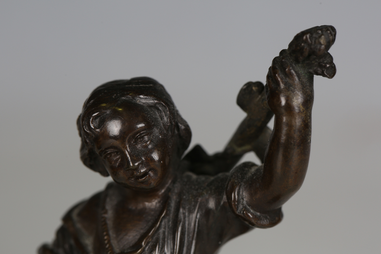 A 19th century Continental patinated bronze figure of a regal female holding a goblet and dish, - Image 8 of 17