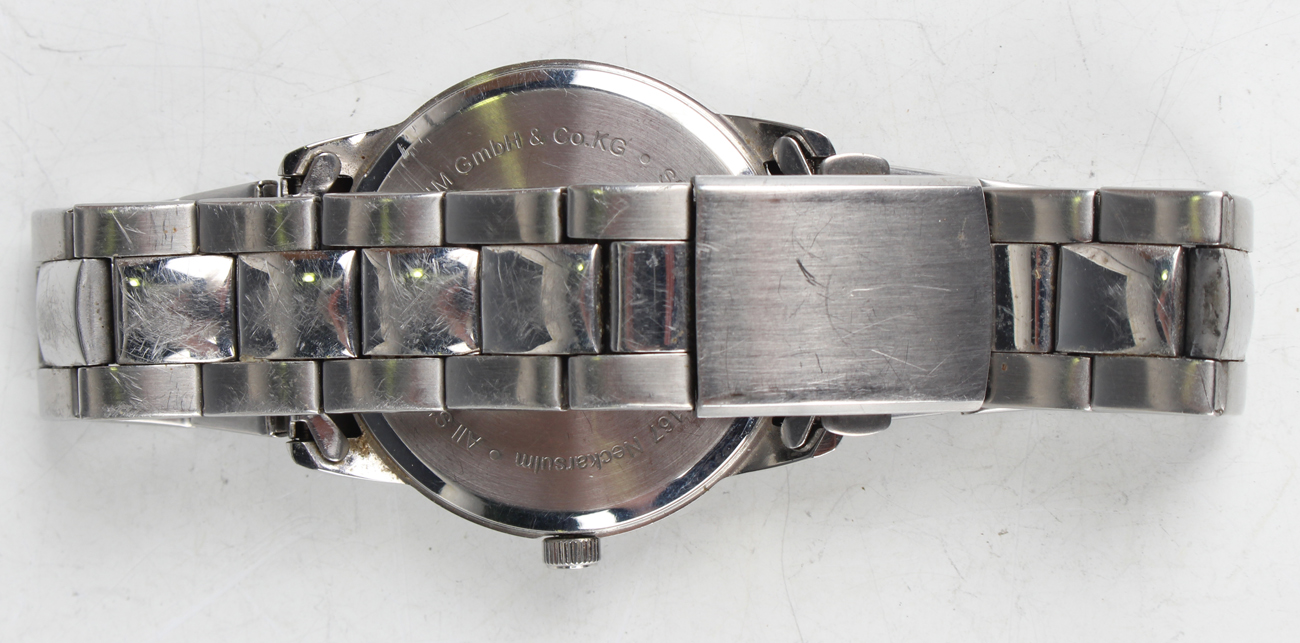 A Kenneth Cole Quartz stainless steel tonneau cased gentleman's bracelet wristwatch, the signed - Image 8 of 21