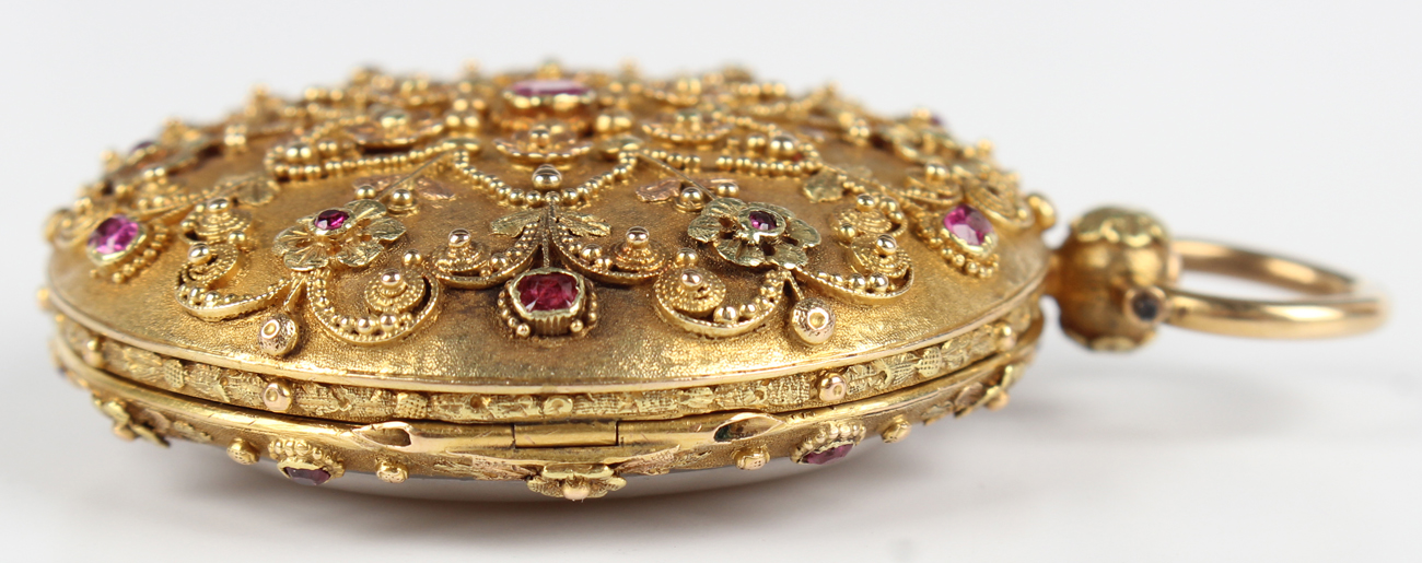 A two colour gold and ruby set keywind open-faced lady's fob watch, circa 1830, the gilt fusee - Image 3 of 8