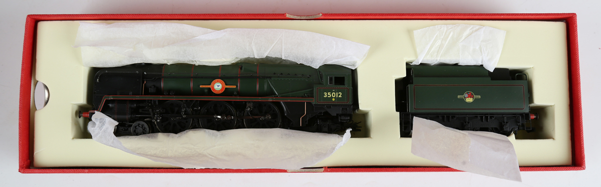 A Hornby gauge OO R.1038 The Boxed Set Orient Express with storage case, boxed (box faded and - Image 4 of 7