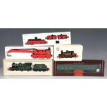 A small collection of Hornby Railways items, comprising R.739 operating breakdown crane, Schools