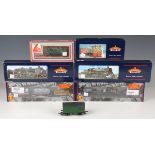 A small collection of Bachmann Branch-Line gauge O railway items, comprising No. 32-151 N Class