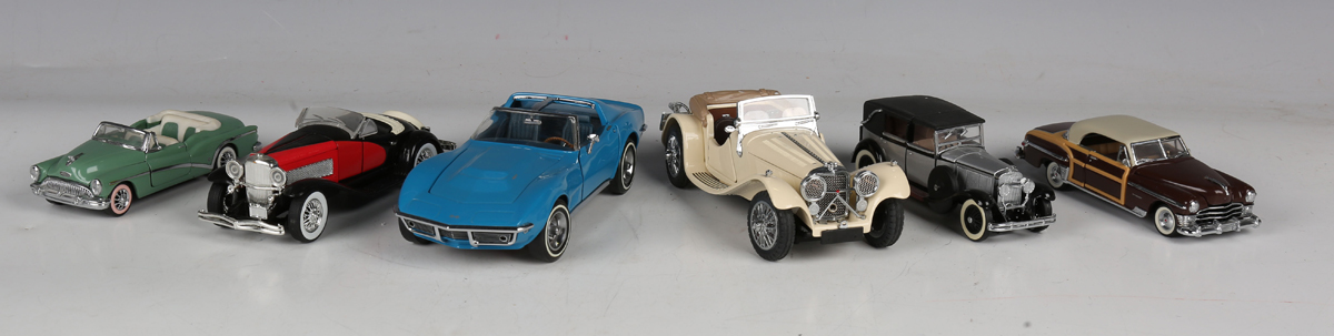 Thirteen Franklin Mint and Danbury Mint 1:24 and 1:43 scale model cars, including Jaguar SS-100, - Image 4 of 8