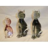 Three Murano glass figures of seated cats by V.