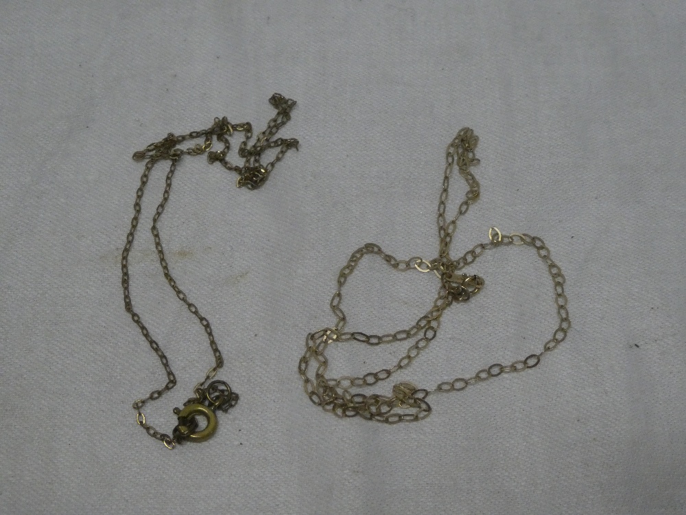 Two various 9ct gold fine link chain necklaces