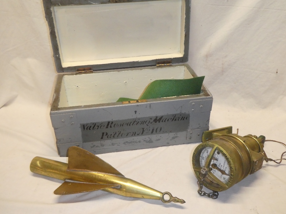 A Walker's "Trident Electric Mark III" brass ship's log with spinner in wooden case