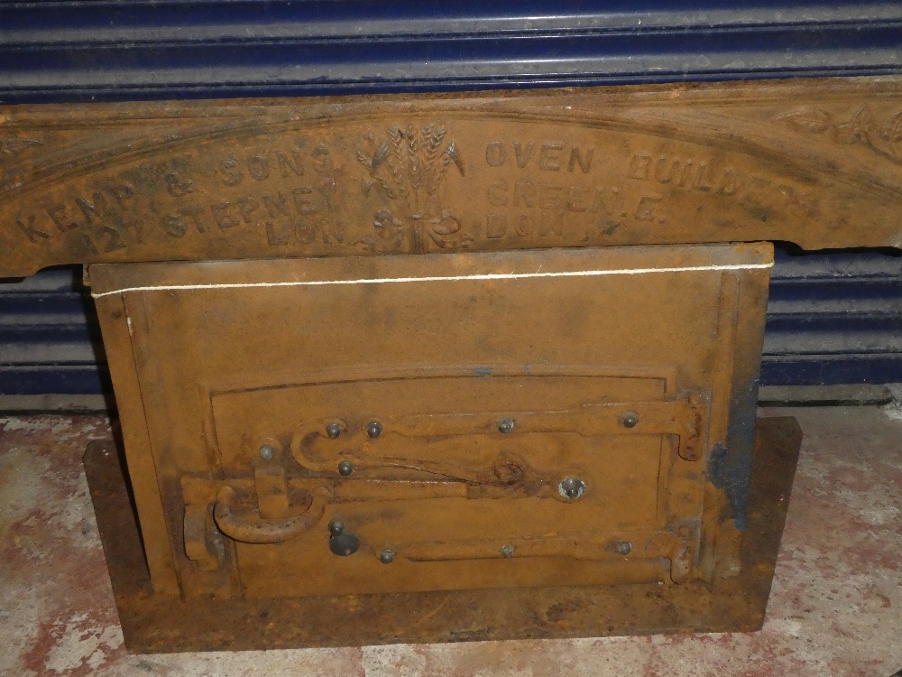 A large 19th century cast iron baker's oven by Kemp & Son "Oven Builders 121 Stepney Green London" - Image 3 of 3