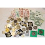 A selection of various commemorative crowns, brown 10/- notes signed O'Brien/Fforde,