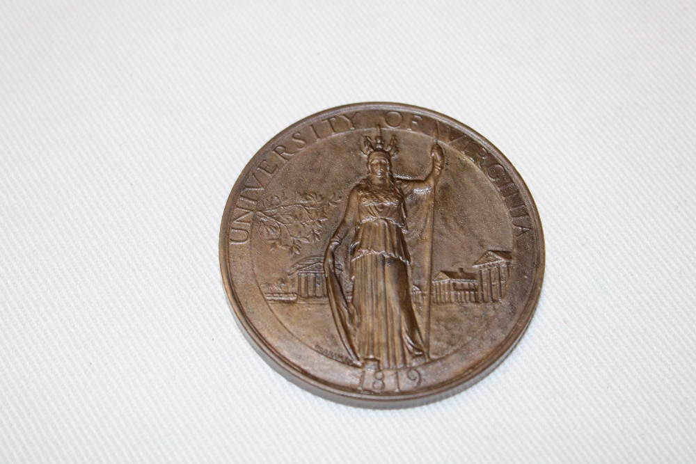 An American 1921 University of Virginia bronze commemorative medallion - Bild 2 aus 2