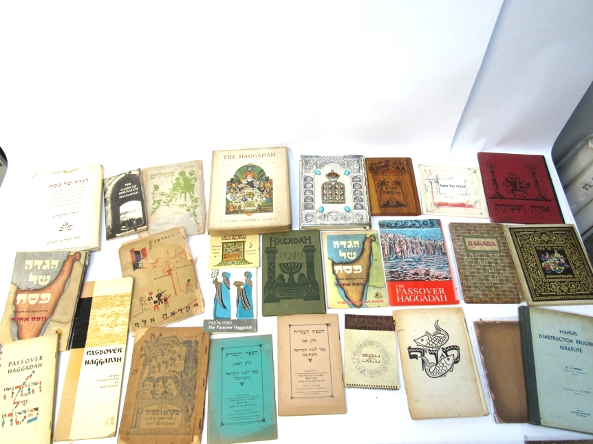 A collection of Judaism, Hebraica, Judaica and related books, - Image 4 of 5