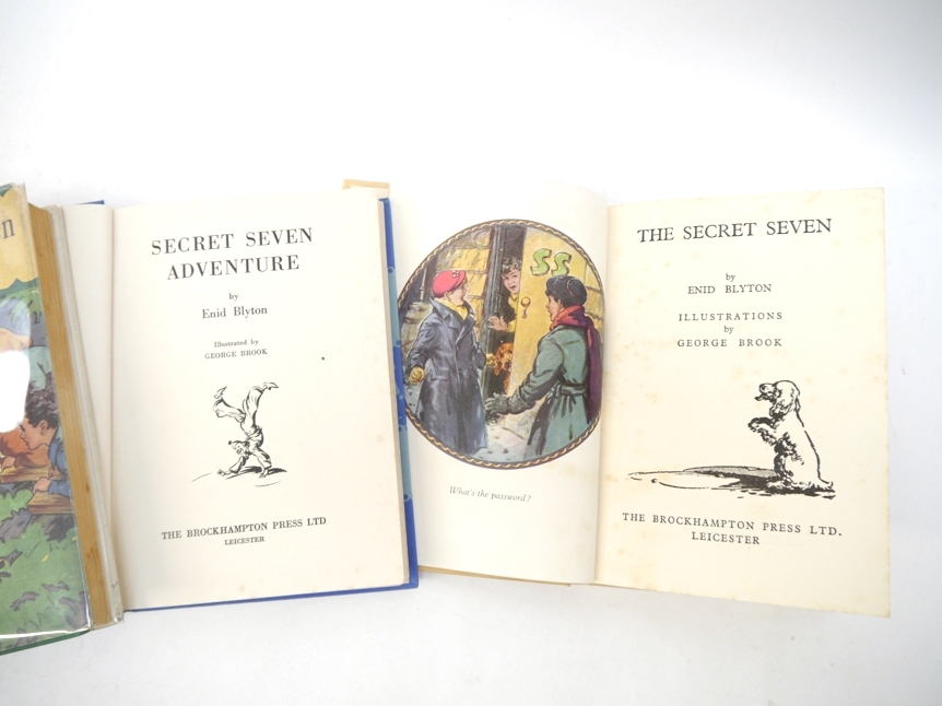 Enid Blyton, 'Secret Seven', complete set of the 15 adolescent detective series novels, - Image 7 of 13