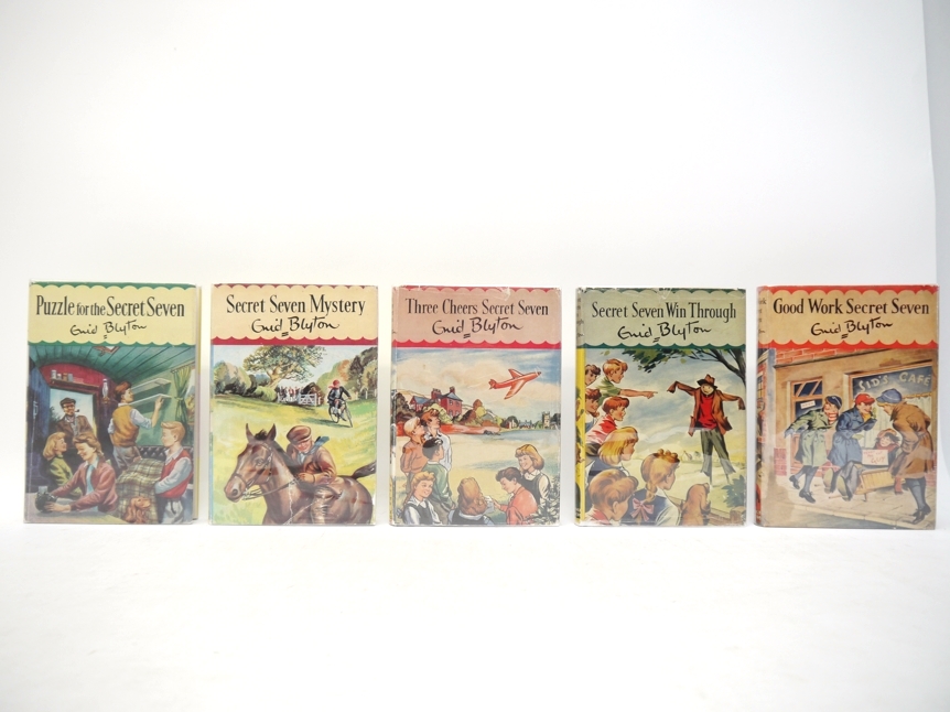 Enid Blyton, 'Secret Seven', complete set of the 15 adolescent detective series novels, - Image 4 of 13