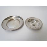 A Hukin & Heath silver circular dish, 13.5cm diameter and William Comyns & Sons silver dish 10.