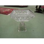 A Victorian moulded glass centre bowl with stand that can be used as a vase, 31cm tall