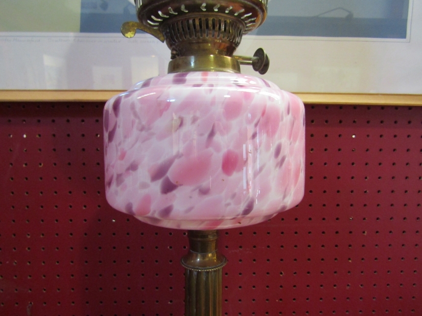 A Duplex English made oil lamp with etched glass globe shade over mottled glass reservoir, brass - Image 2 of 3