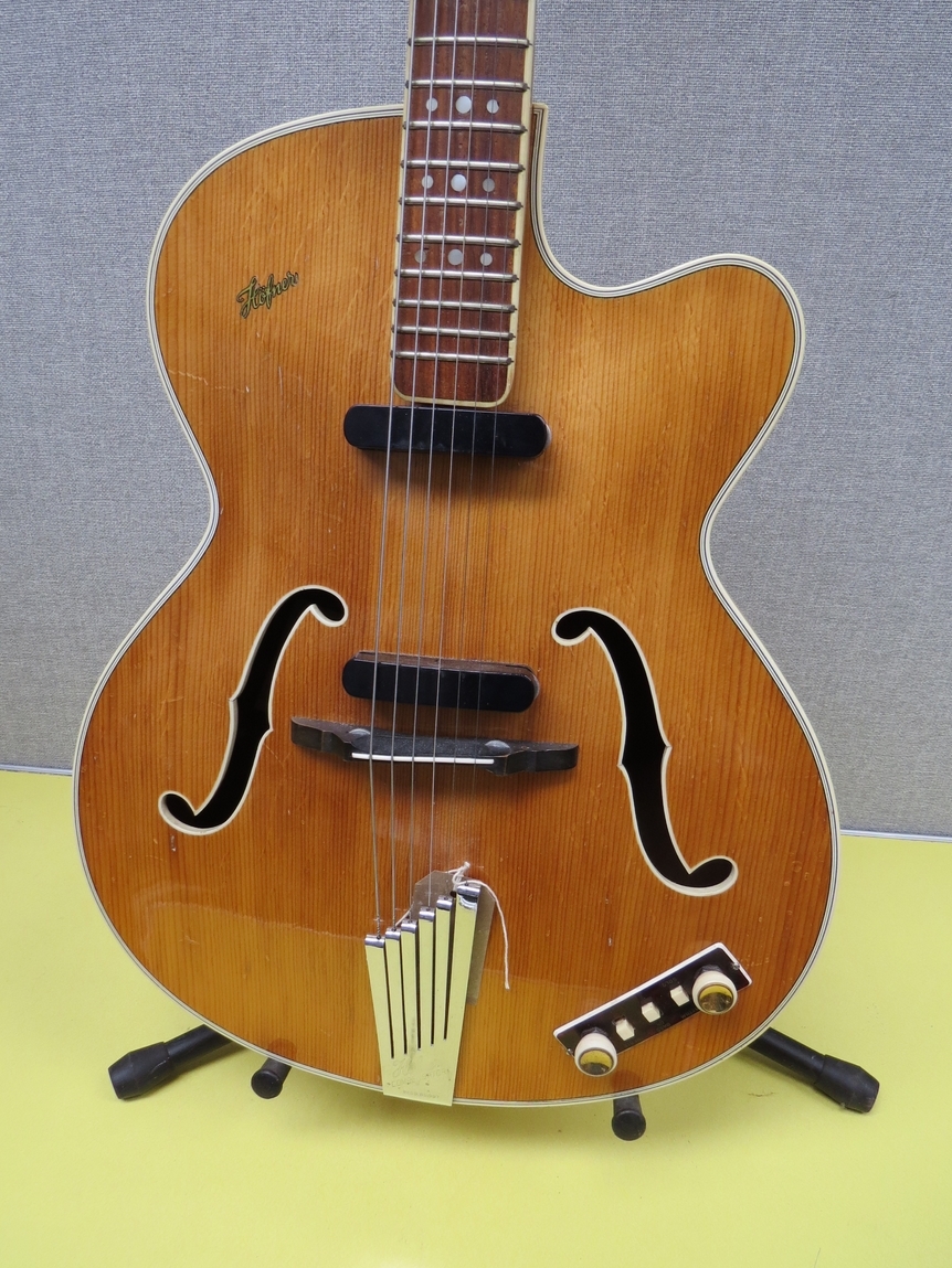 A Hofner President semi-acoustic guitar with natural blonde body, serial 5752 dating to 1959 - Image 3 of 5
