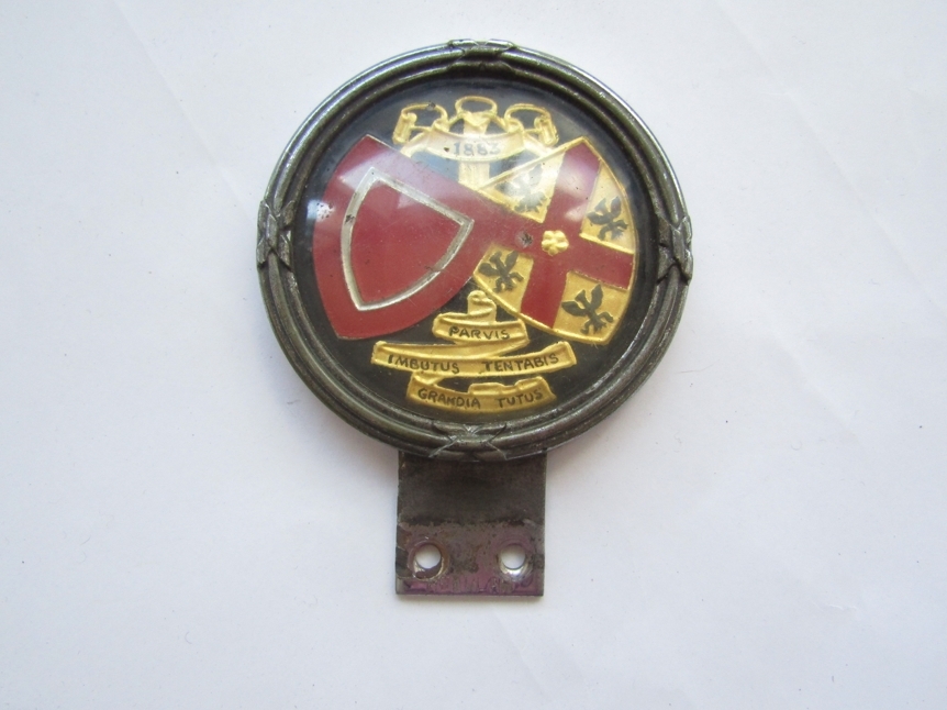 Barnard Castle School hand painted car badge "1883, Parvis Imbutus Tenabis Grandia Tutus", Imbued