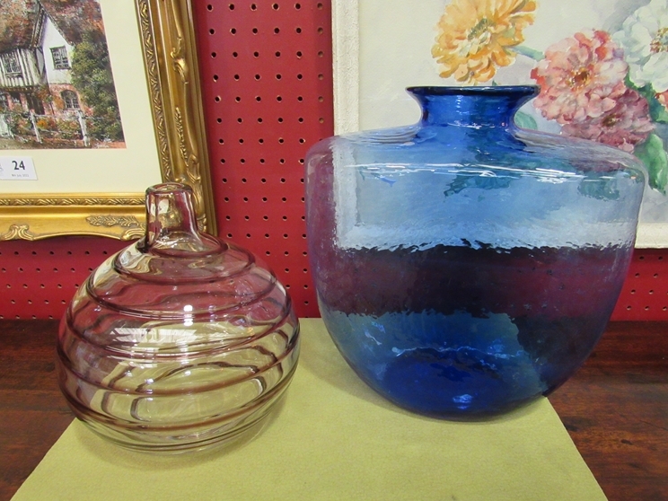 A modern art glass onion shape vase with applied swirls, together with a blue glass vase (2)