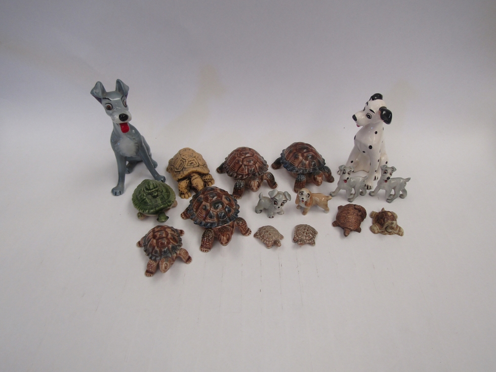 A quantity of figurines including Wade 'Blow-up' tramp dog and Walt Disney Dalmation,etc