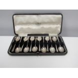 Twelve Cooper Brothers & Son coffee spoons, Sheffield 1927. 64g