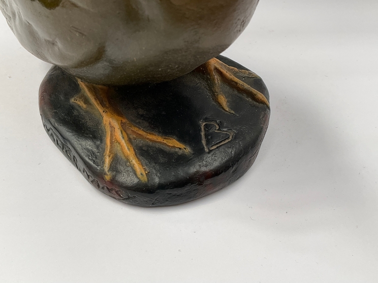 A circa 1920's French glass paperweight of a fledgling by Almaric Walter signed A.Walter, Nancy. 9. - Image 4 of 6