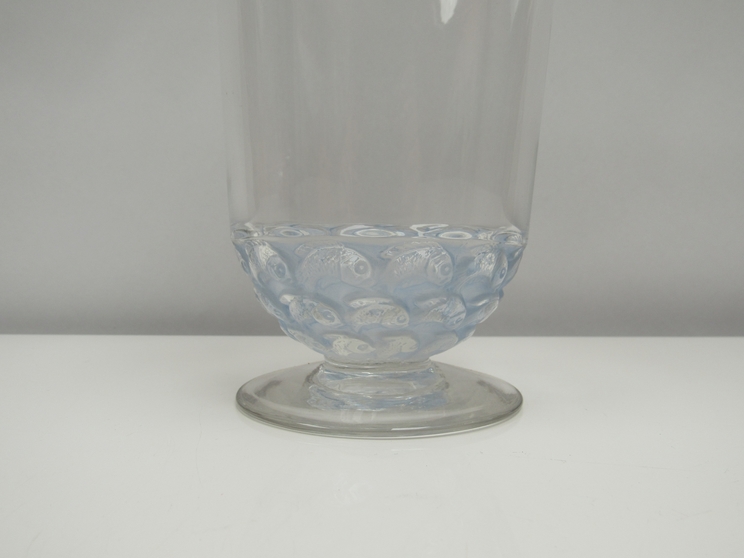 A Rene Lalique Pouilly decanter and stopper, 28cm tall - Image 2 of 5