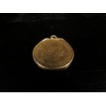 An 1886 gold Argentinian 5 Pesos coin on pendant mount, 8.4g