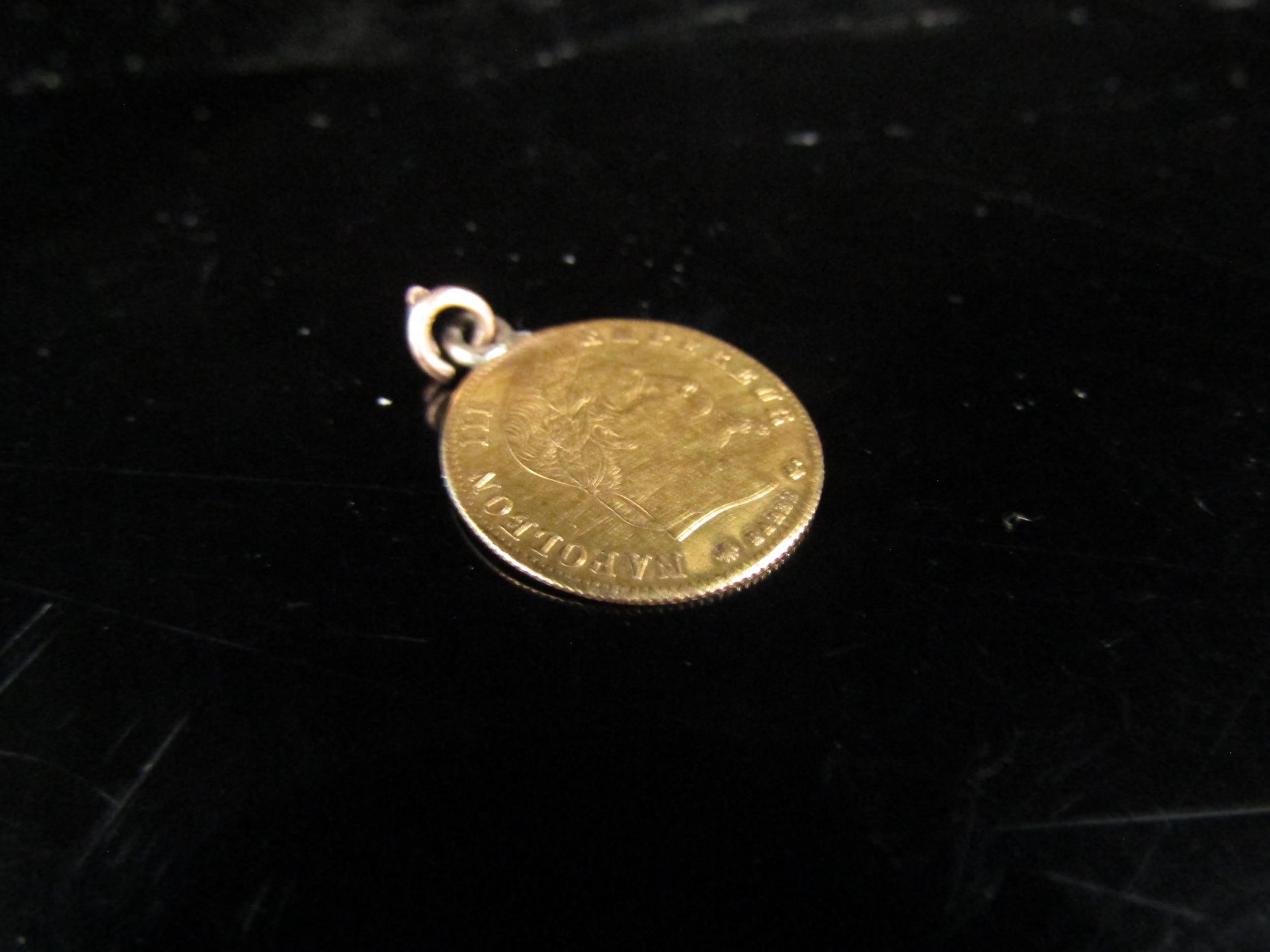 A gold 5 Franc coin with pendant loop, 1.8g