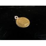 A gold 5 Franc coin with pendant loop, 1.8g