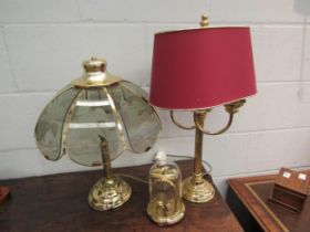 A modern brass and glass table lamp, a Kuma anniversary clock and twin light lamp (3)