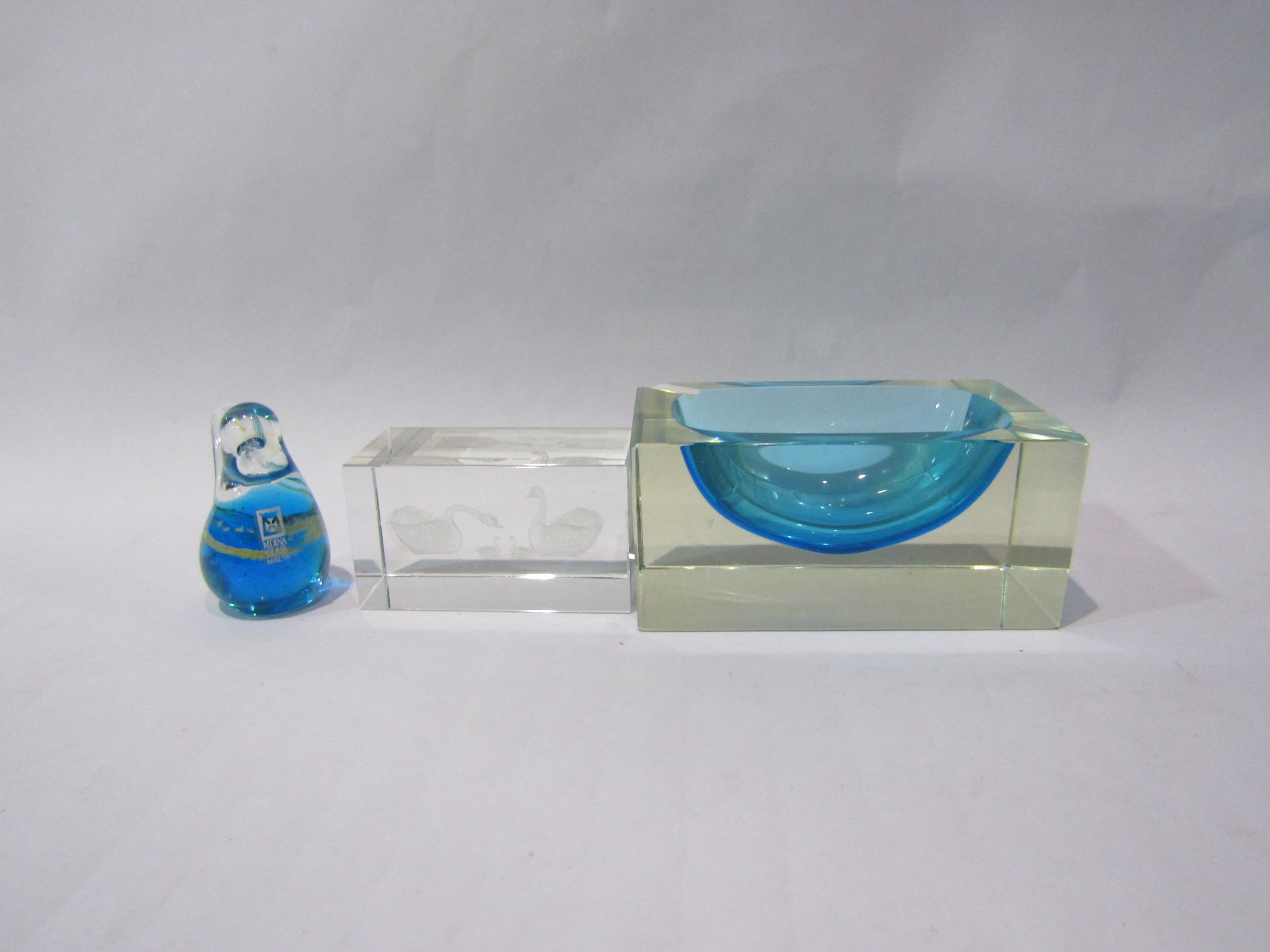 A Murano cased glass ashtray, a Mdina bird paperweight and one other (3)