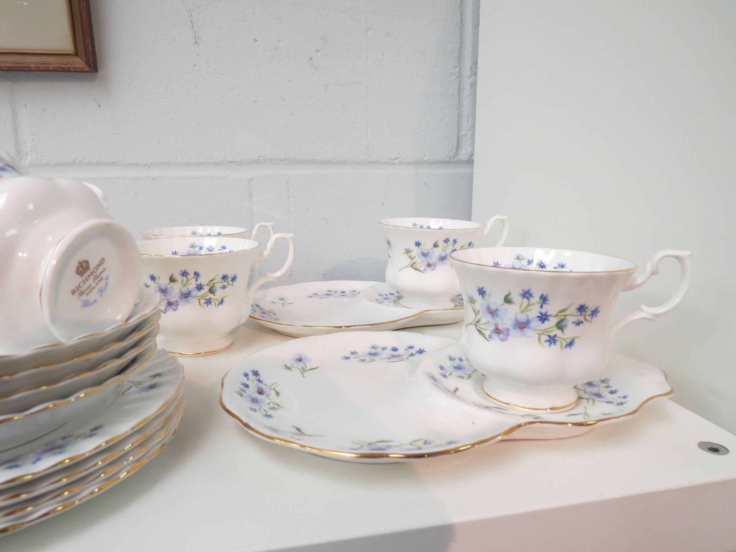 A quantity of Richmond 'Blue Rock' tea and dinner wares, gravy boat handle damaged - Image 2 of 4