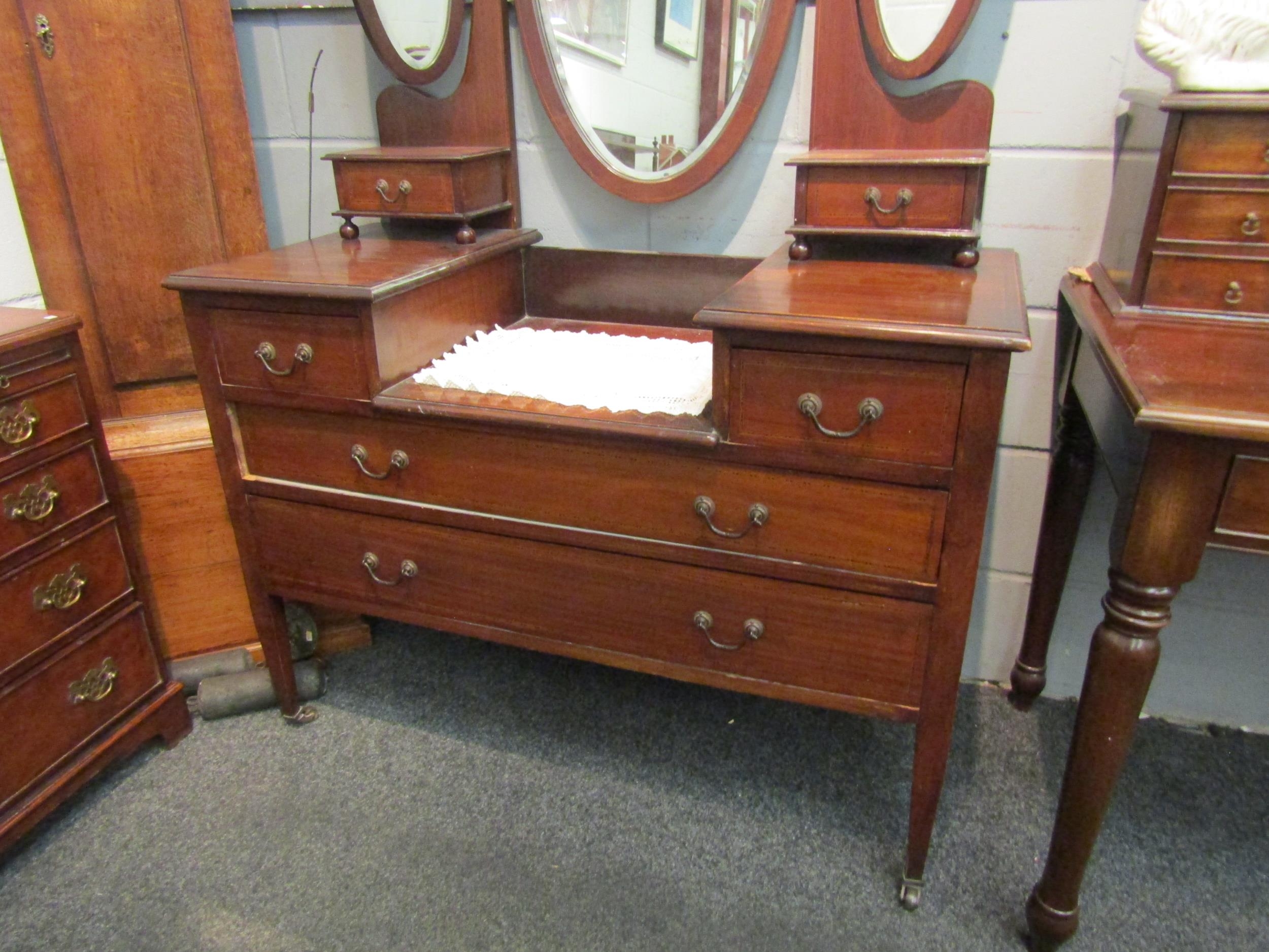 An Edwardian mahogany dressing table with triple oval mirrors. 170cm high x 111cm wide x 50cm deep - Image 2 of 2