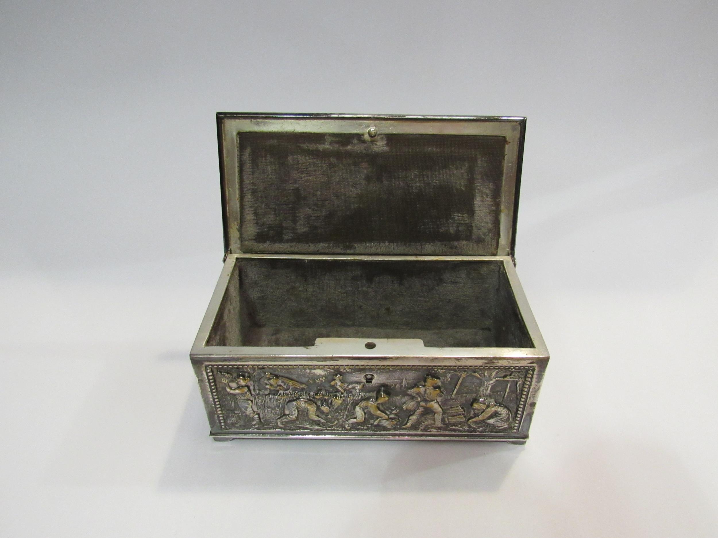 A silver plated lidded box with scenes of farmers - Image 4 of 5