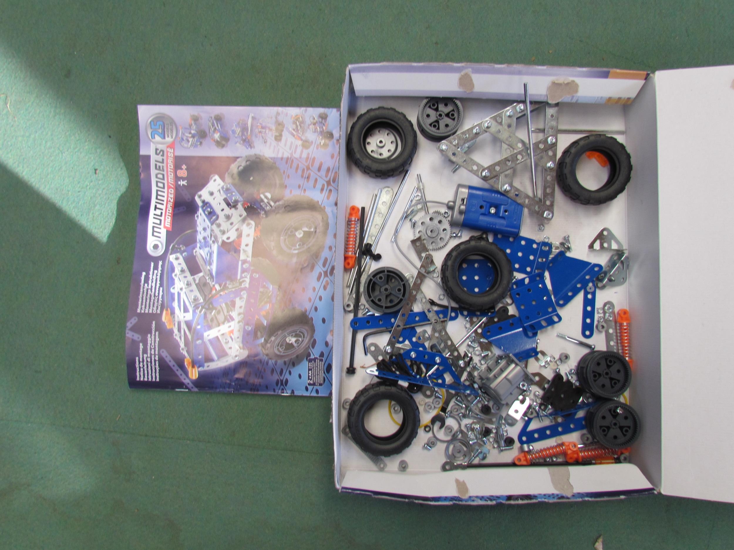 A Meccano Motorized Set 4 together with two Meccano Multimodel sets (3) - Image 4 of 4