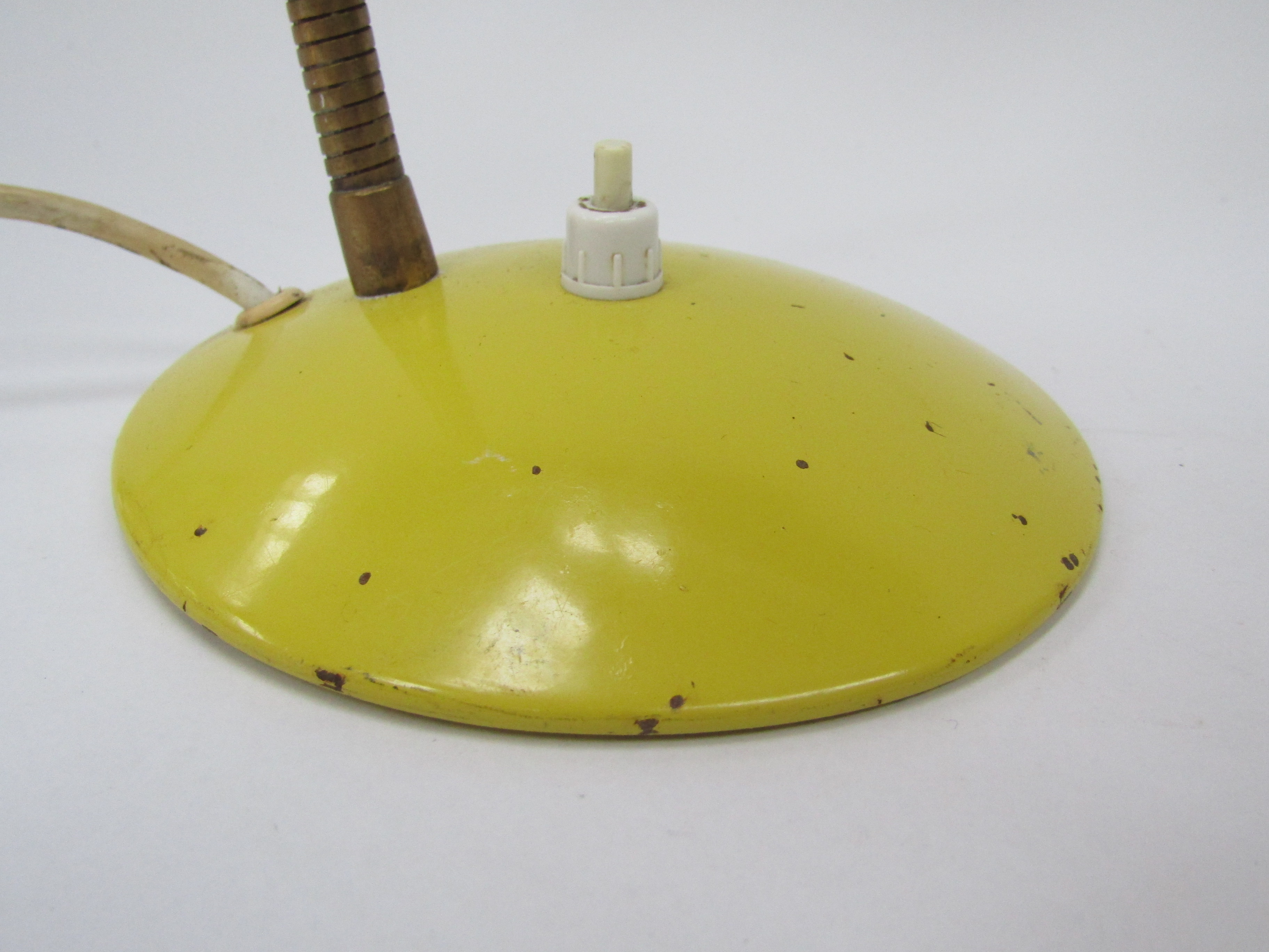 A 1960's yellow desk lamp, 35cm high - Image 3 of 5
