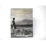 Wilfred Thesiger: 'Desert, Marsh and Mountain. The World of a Nomad', London, Motivate Publishing,