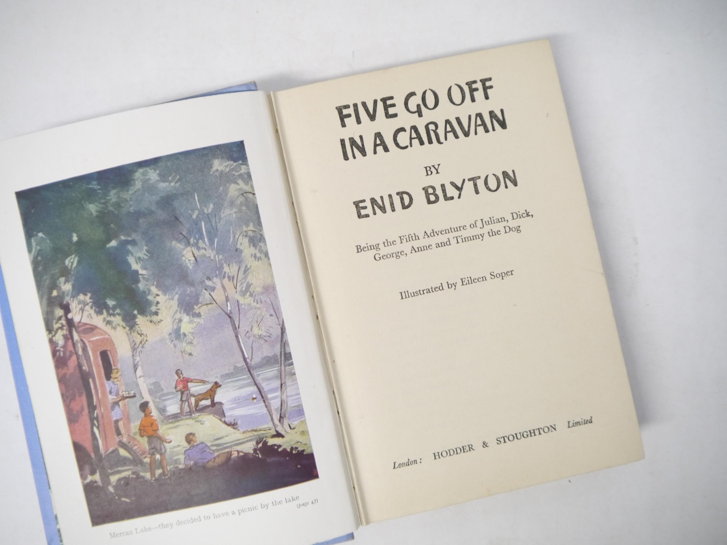 Enid Blyton, 'Famous Five', complete set of the 21 children's detective series novels, all 1st - Image 52 of 80
