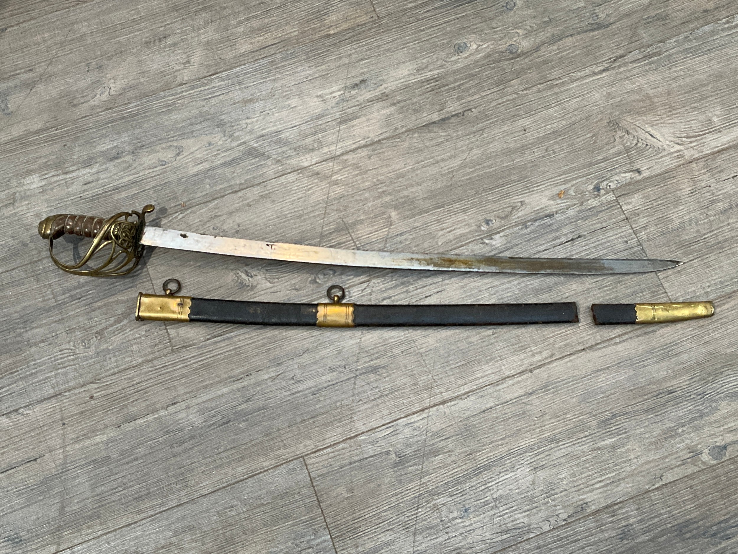 DAVID RUSHE V.C. INTEREST: An 1822 pattern Victorian officer's sword with plain blade double-edged