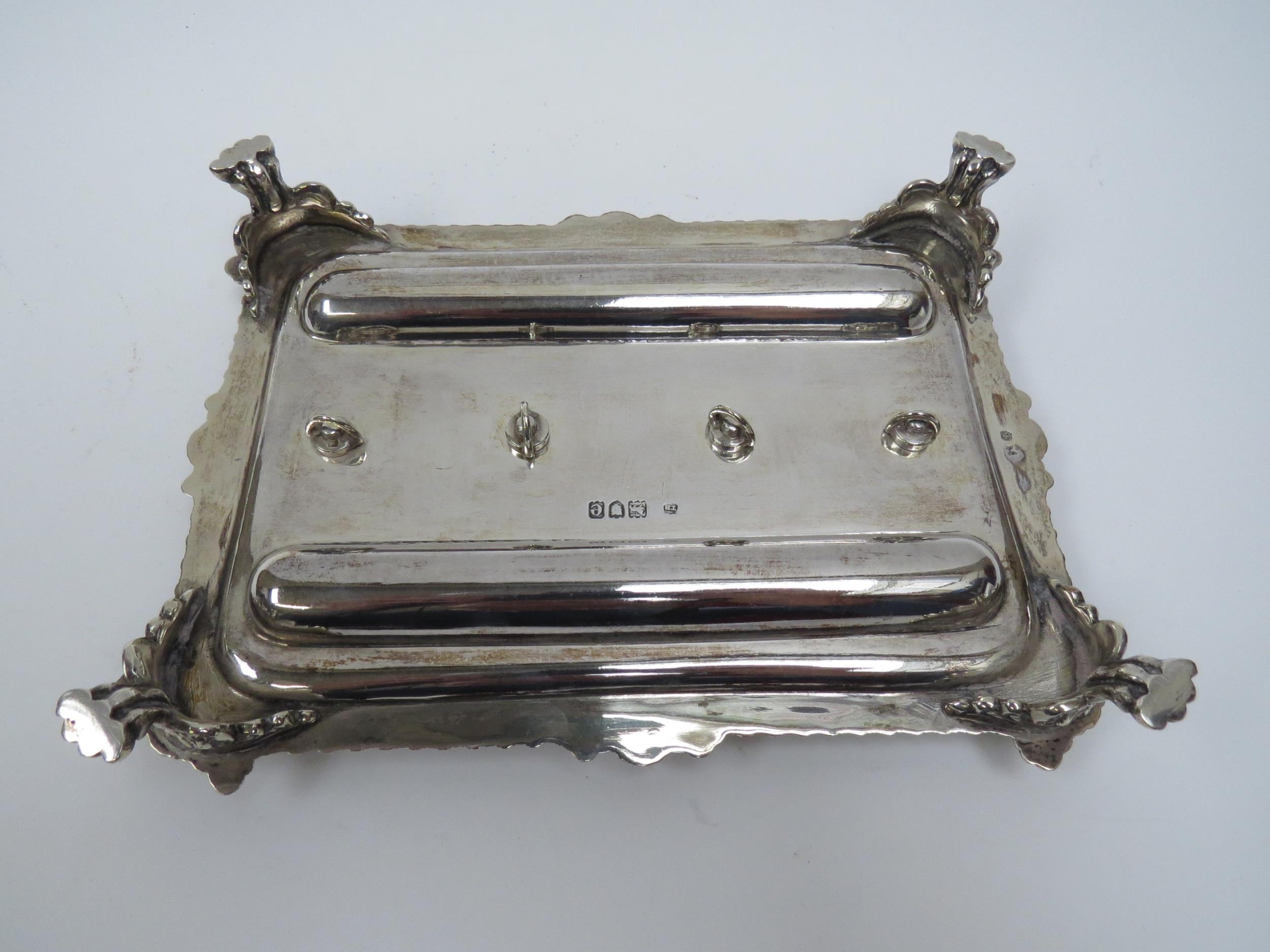 A Thomas Bradbury & Sons silver twin bottled inkstand with double pen holder, wrythen and floral - Image 4 of 4