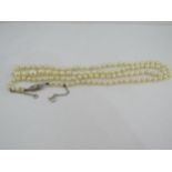 A single strand of pearls, 62cm long