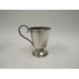 A Davis & Powers silver christening mug with monogrammed detail, Birmingham 1942, 9.5cm tall, 98g
