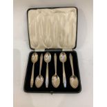 An imported Art Deco set of six silver teaspoons, stamped 925 and Sheffield 1934, cased, 65g