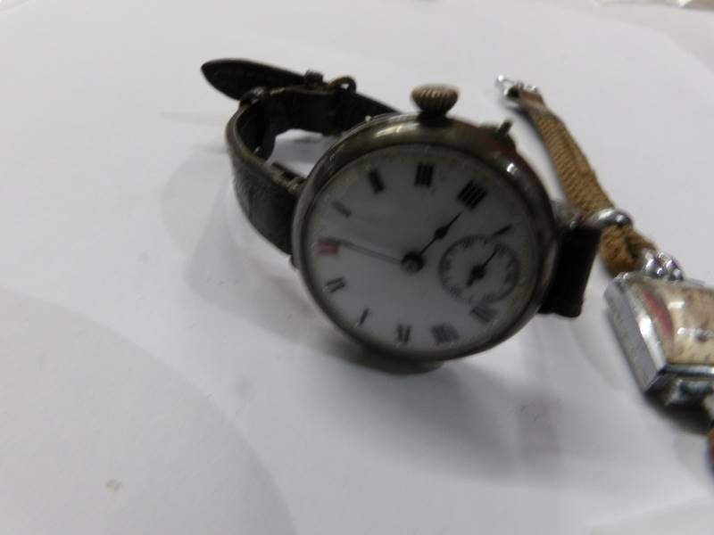 A silver cased trench wrist watch in working order and a ladies chrome plated atd deco wrist - Image 2 of 9