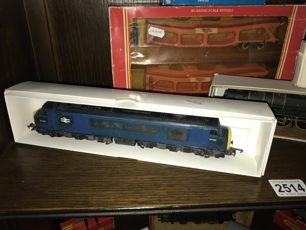 2 boxed trains Loco (D100) and ROyal Scot (46100) plus 3 pieces of rolling stock - Image 2 of 4