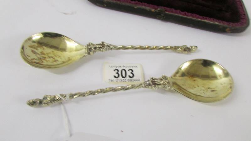 A cased pair of circa 1883 silver apostle spoons. - Image 3 of 4