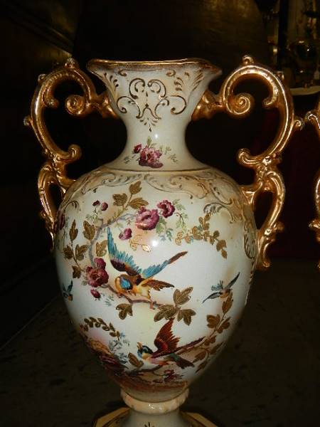 A pair of Staffordshire vases, missing lids but in good condition, 64 cm tall. - Image 2 of 3